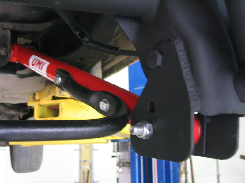 UMI Performance 78-88 GM G-Body Tubular Non-Adjustable Lower Control Arms - 3015-R