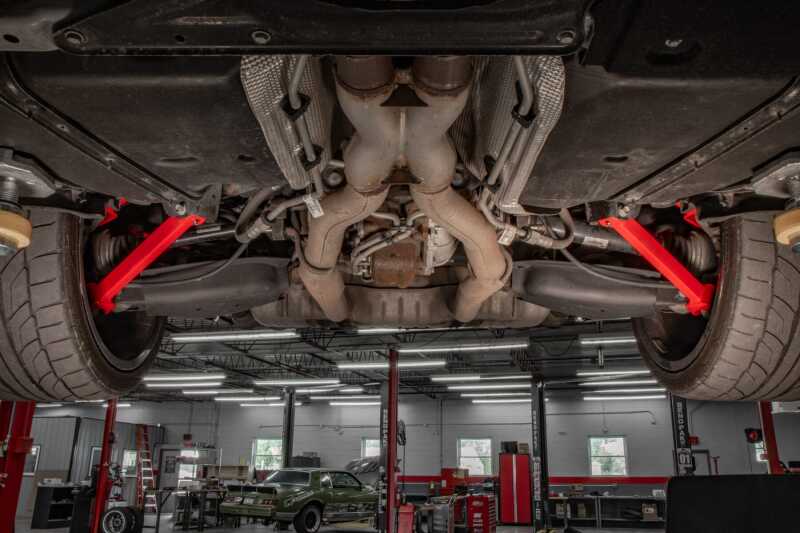 UMI Performance 16-24 Chevrolet Camaro Suspension Trailing Arm - Red - 2540-R