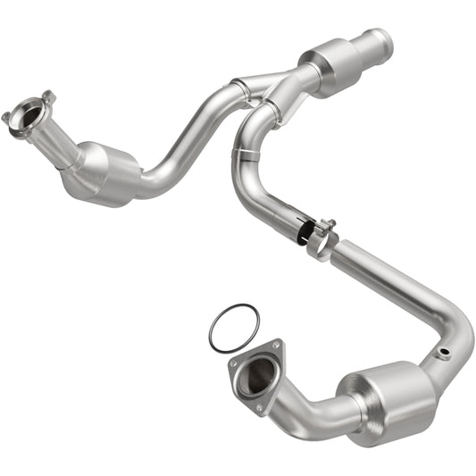 MagnaFlow 11-15 GMC Yukon 6.2L Direct Fit Converter - 5582616