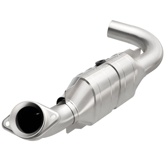 MagnaFlow Direct Fit Catalytic Converter 07-08 Expe/Nav 5.4L D/S OEM - 49498