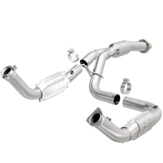 MagnaFlow Direct Fit Catalytic Converter 11-13 Chev Silverado 2500 HD/3500 HD 6.0L - 51812